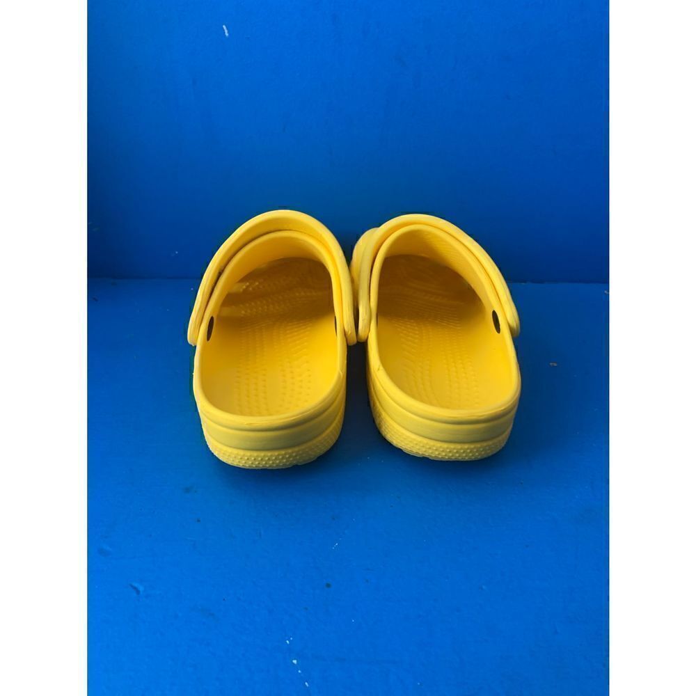 Crocs Unisex Classic Lemon Yellow Size W7/M9